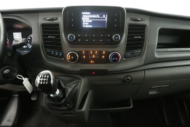 Ford TRANSIT 2.0 TDCI L3H2 130PK Airco Camera Cruise PDC 3 Persoons LED Elektrpakket Trekhaak