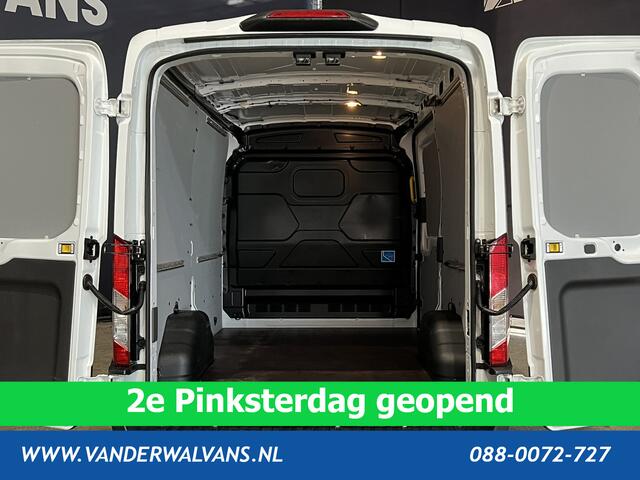 Ford TRANSIT 2.0 TDCI 131pk L2H2 Euro6 Airco | LED | Cruisecontrol | Verwarmde voorruit | Parkeersensoren Bijrijdersbank