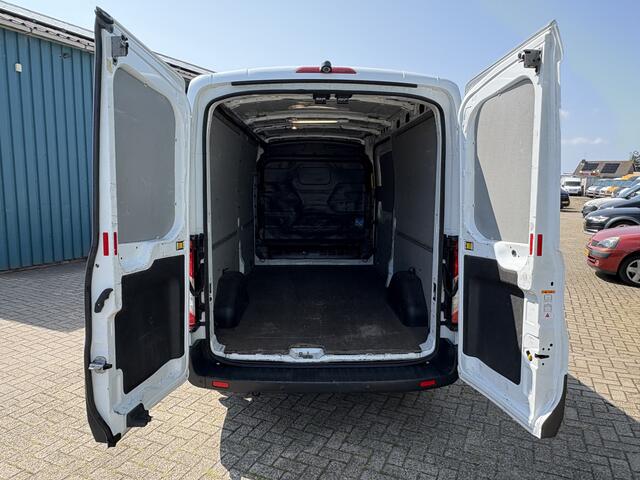 Ford TRANSIT 310 2.0 131Pk TDCI L3H2 Ambiente / Cruise / Airco / Apk t/m 30-11-2025