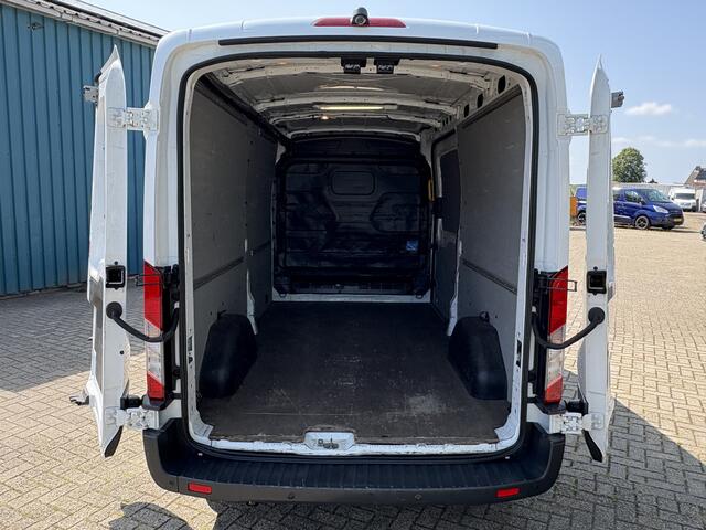 Ford TRANSIT 310 2.0 131Pk TDCI L3H2 Ambiente / Cruise / Airco / Apk t/m 30-11-2025