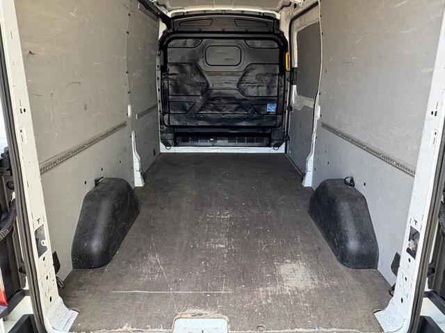 Ford TRANSIT 310 2.0 131Pk TDCI L3H2 Ambiente / Cruise / Airco / Apk t/m 30-11-2025