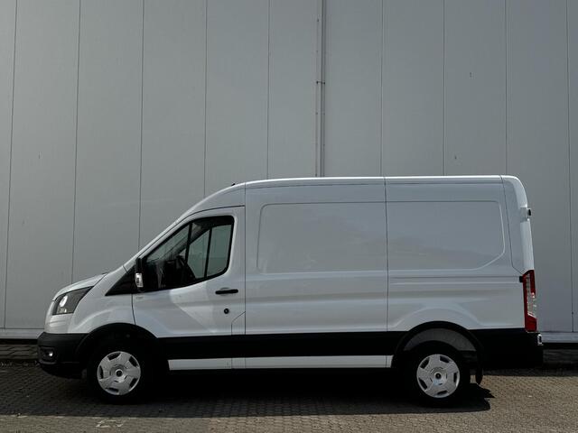 Ford TRANSIT 310 2.0 TDCI L2H2 Trend | Automaat | | Trekhaak | 2800KG Trekgewicht | BPM VRIJ | Toegang tot Milieu Zone's |