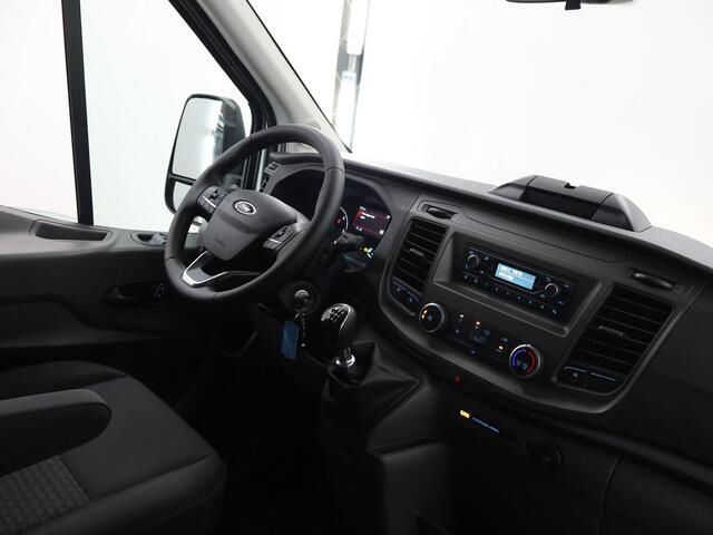 Ford TRANSIT MCA 350 2.0 TDCI 170 PK L4 H1 TREND SKELETAL | UIT VOORRAAD LEVERBAAR | Karhof Gesloten Bak + Deuren KENTEKEN 2024 | BLUETOOTH | CRUISE CONTROL | VOORRUITVERWARMING | DAB+ | LAADVERMOGEN 1303 KG
