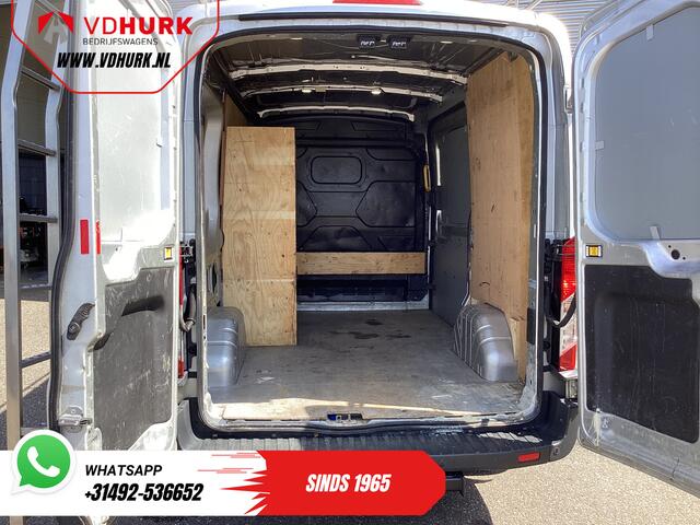 Ford TRANSIT 330 2.0 TDCI L2H2 Trend EXPORT ONLY NL Auto/ 2.8t Trekverm./ Imperiaal/ Navigatie/ Camera/ PDC/ Cruise/ Airco