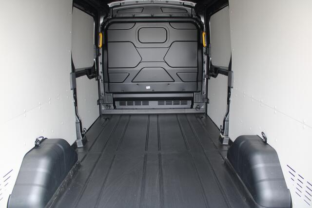 Ford TRANSIT 350 2.0 TDCI L3H2 Trend 165pk - Facelift - 2x Schuifdeur - 360 Camera - Trekhaak - ACC - Stoel & Stoelverwarming - Blind Spot - Navi - 270gr deuren - Rijklaar