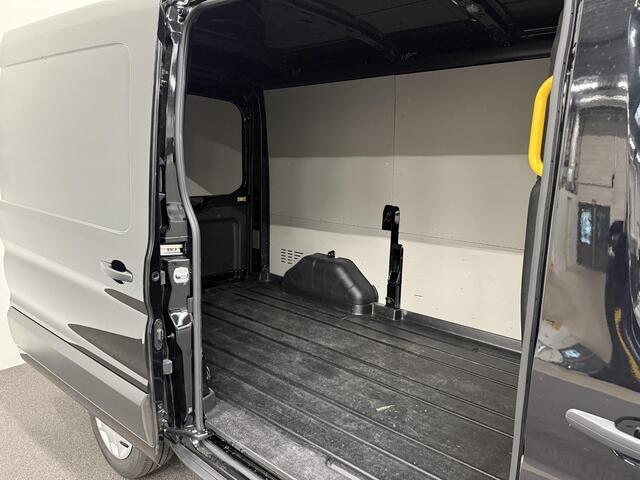 Ford TRANSIT 310 2.0 TDCI L2H2 Trend Automaat Navigatie DAB PDC Airco Camera Carplay