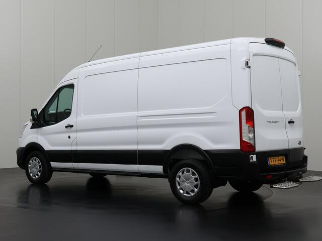 Ford TRANSIT 2.0TDCI 130PK L3H2 RWD | Navigatie | Airco | Cruise | Trekhaak | Betimmering | 3-Persoons