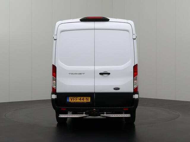 Ford TRANSIT 2.0TDCI 130PK L3H2 RWD | Navigatie | Airco | Cruise | Trekhaak | Betimmering | 3-Persoons