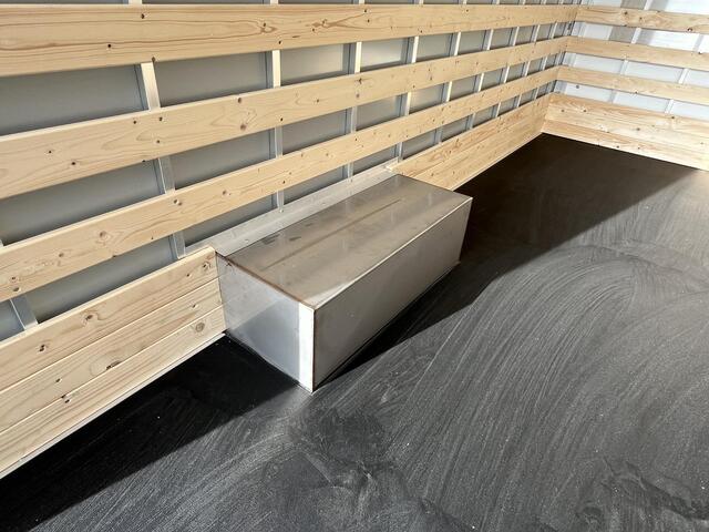 Ford TRANSIT 350 170pk L4H1 Skeletal Bakwagen! Airco / Cruise control / Karhof Gesloten Bak + Deuren / Bluetooth / Voorruitverwa. / DAB+ / LAADVERMOGEN 1303 KG / BPM VRIJ!