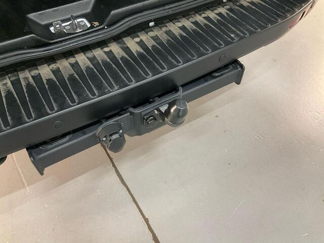 Ford TRANSIT 350 2.0 TDCI L3H2 Trend 130pk | Safety en Comfort pack | Trekhaak | SYNC 4 Navigatie