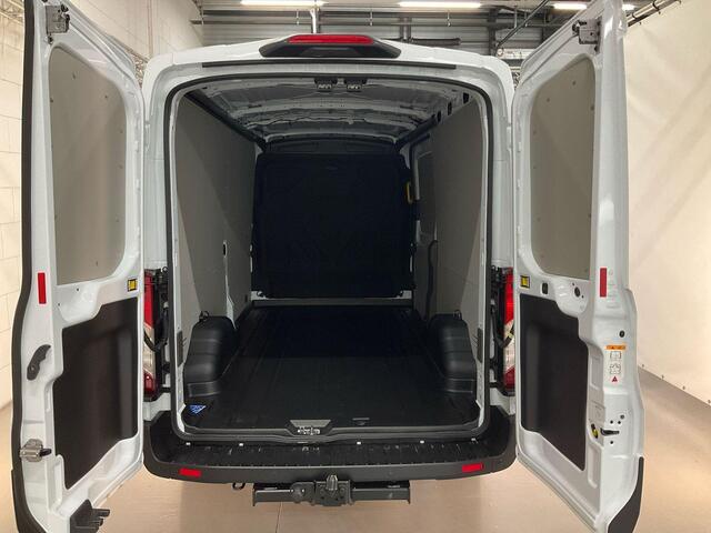 Ford TRANSIT 350 2.0 TDCI L3H2 Trend 130pk | Safety Comfort-pakket | Navigatie Pack | Trekhaak | Adaptieve Cruise | BLIS