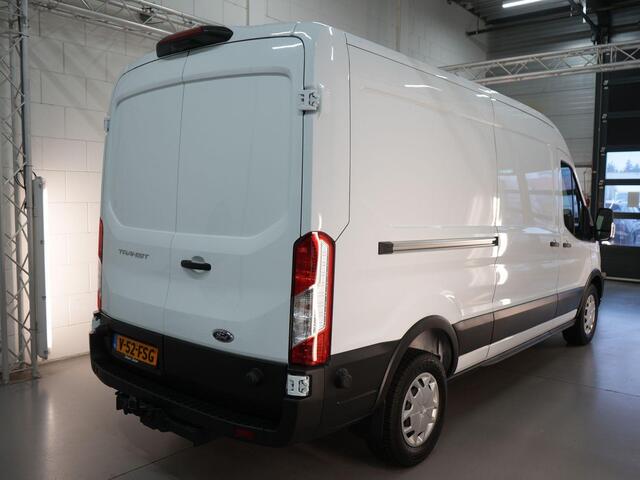Ford TRANSIT 350 2.0 TDCI L3H2 Trend 130pk | Navigatie Pack | Safety en Comfort Pack | Trekhaak