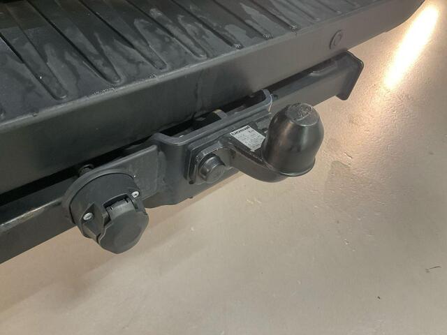 Ford TRANSIT 350 2.0 TDCI L3H2 Trend 130pk | Safety Comfort-pakket | Navigatie Pack | Trekhaak | Adaptieve Cruise | BLIS