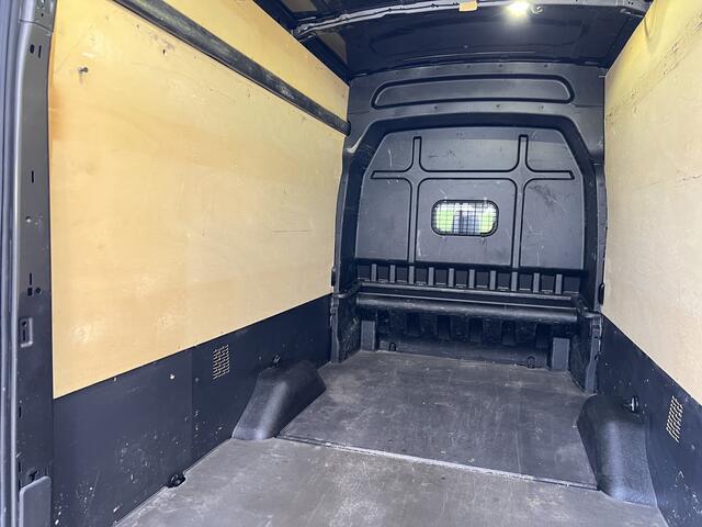 Ford TRANSIT 350 2.0 TDCI L4H3 Dubbel Cabine 5 Pers.