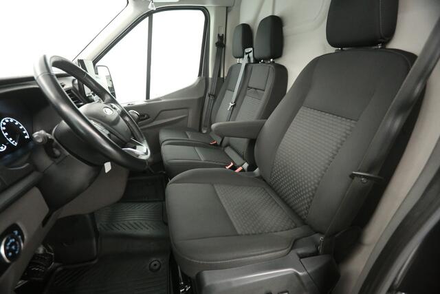Ford TRANSIT 290 2.0 TDCI L2H2 | Airco | Cruise | Camera | Carplay | 3-Zits | Stoelverw. | 2xSchuifdeur | Parkeersens.