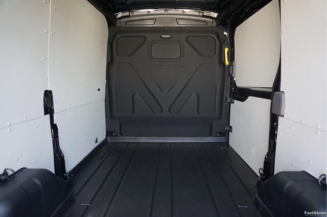 Ford TRANSIT 350M L2H2 Limited AUT-8 165PK BPM VRIJ Navi, Camera, Xenon, Lm Velg, Trekhaak!! NR. A117