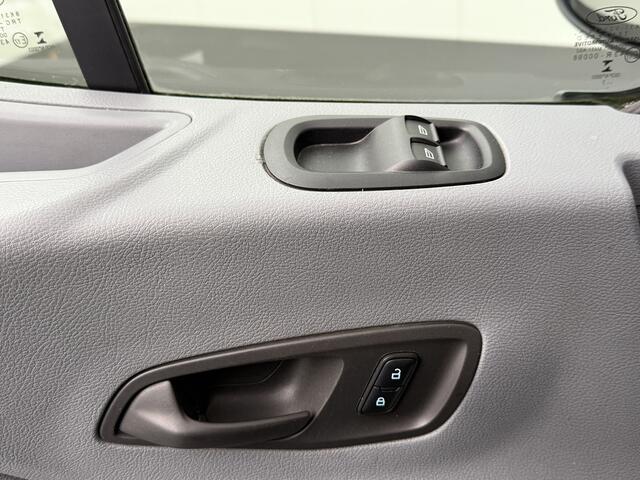 Ford TRANSIT 2.0TDCI 130PK L4H3 Jumbo | 3-Zits | Airco | Cruise