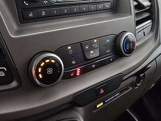 Ford TRANSIT 330 2.0 TDCI L2H2 DC Airco Euro6 Imperiaal-Trap Trekhaak Stoelverwarming!