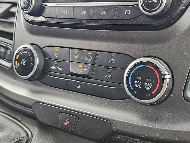 Ford TRANSIT 350 2.0 TDCI L3H2 Trend RWD airco, navi, pdc, trekhaak