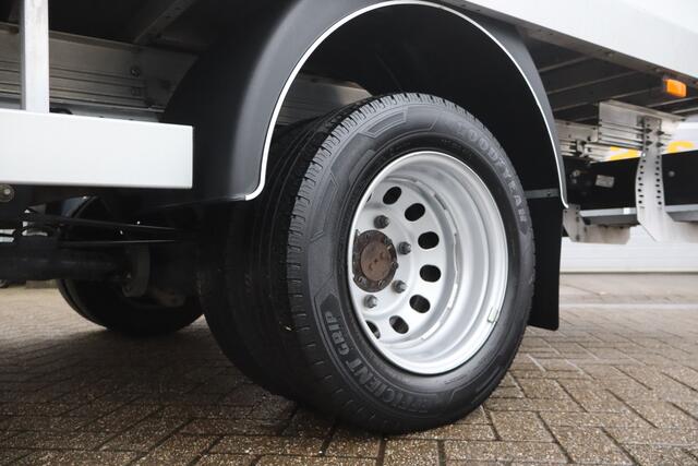 Ford TRANSIT 350 2.0 TDCI L4H1 Trend RWD Carplay I 3-Zits I Trekhaak