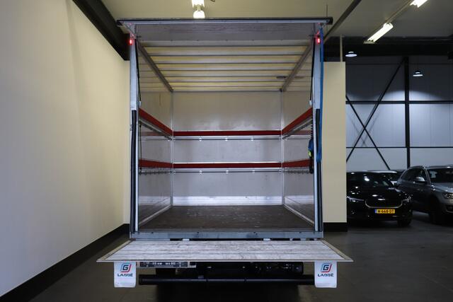 Ford TRANSIT 2.0 TDCI L4 130PK bakwagen EURO 6 - Airco - Cruise - Laadklep - ¤25.950 Excl.