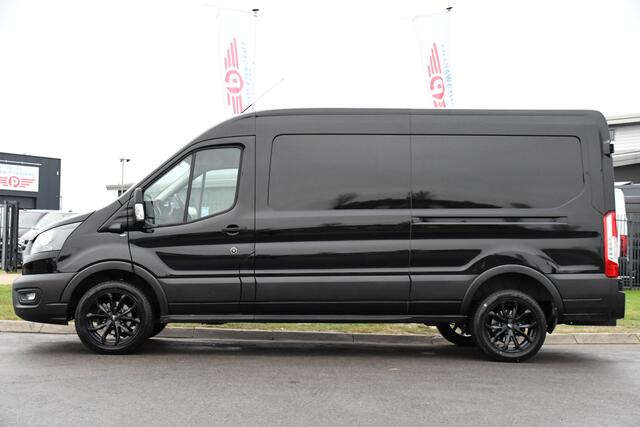 Ford TRANSIT 350 2.0 TDCI L3H2 Black Edition Camera, Adaptieve Cruise, 170pk, Carplay, NAVI Automaat, Sensoren, Trekhaak, Uniek!