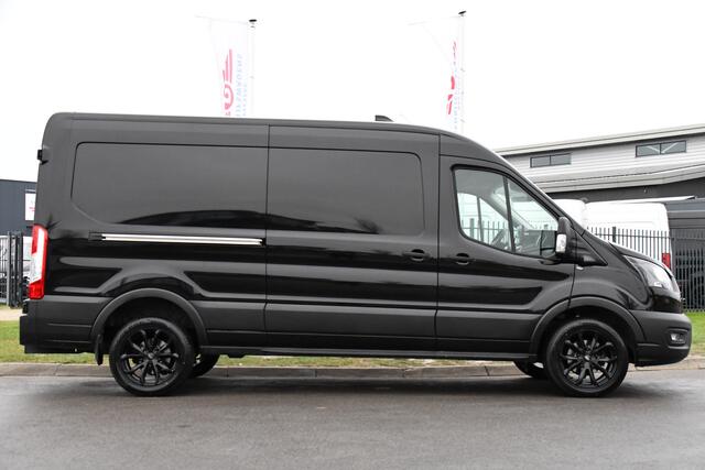 Ford TRANSIT 350 2.0 TDCI L3H2 Black Edition Camera, Adaptieve Cruise, 170pk, Carplay, NAVI Automaat, Sensoren, Trekhaak, Uniek!
