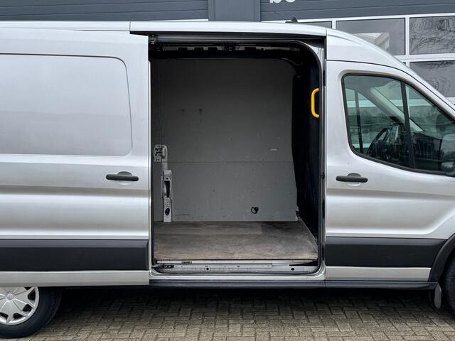 Ford TRANSIT 330 2.0 TDCI 130pk L3H2 Trend NAP / Airco / Raptor Grill / Trekhaak