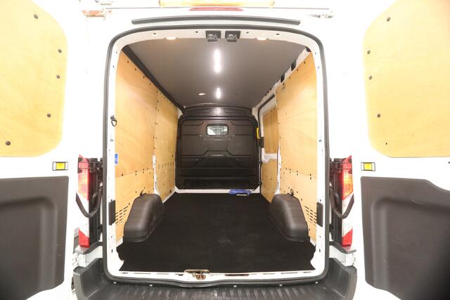 Ford TRANSIT 2.0 TDCI L2H2 | Euro6 | 170PK | 2800kg Trekgew. | Glasresteel | Airco | Cruise | 3-Zits | Trekh. | Glasauto | Parkeersens.