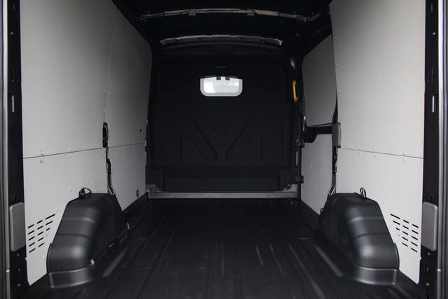 Ford TRANSIT 350 2.0TDCI 165pk L2H2 Trend | Automaat | 2800kg trekgewicht | Carplay/Android | Camera | Cruise | Sync 4 13" | Lease 645,- p/m