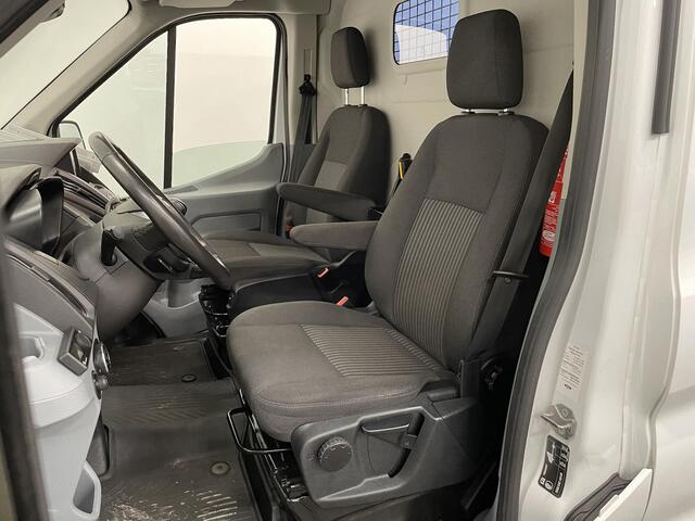 Ford TRANSIT 350 2.0 TDCI 130pk L2H2 Trend Imperiaal + ladder Navigatie Camera Parkeersensoren Cruise Control Stoelverwarming Airco Ingebouwde kasten Houten laadvloer