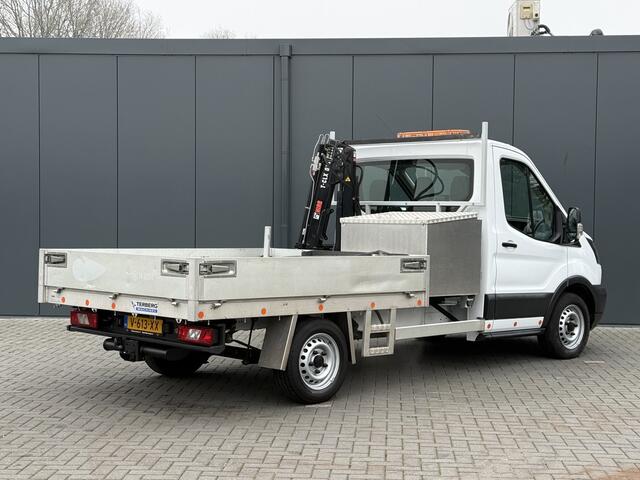Ford TRANSIT 2.0 TDCI EURO 6 / PICK UP / HIAB KRAAN T-CLX 013 / 2.7 TONS TREKHAAK / 34.988 KM! / 1e EIG. / 3-ZITS / AIRCO / ZEER NETJES