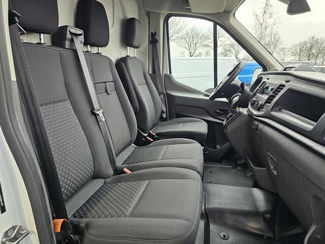 Ford TRANSIT 350 2.0 TDCI L3H2 Trend 130pk Automaat | SCI | Trekhaak | Airco | DAB | Parkeersensoren v+a | Zéér netjes!