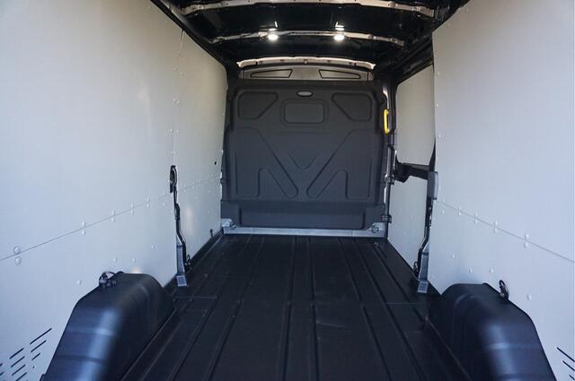 Ford TRANSIT 350L 130PK AUT L3H2 BPM VRIJ!! Sync4 Navi, 360 Camera, LM Velg, Trekhaak!! NR. A98