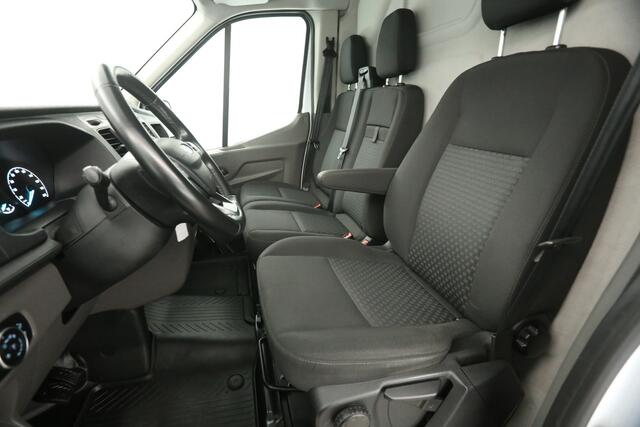 Ford TRANSIT 2.0 TDCI L3H2 | 2800kg Trekgew. | Airco | Cruise | 3 Zits | Trekh. | Parkeersens.