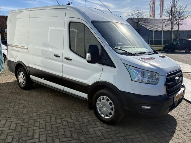 Ford TRANSIT 350 2.0 170Pk TDCI L2H2 Trend / Cruise / Airco / Navi / Trekhaak / Apk t/m 06-02-2027