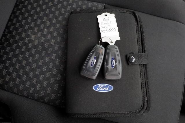 Ford TRANSIT 2.0 TDCI 130pk L2H2 Trend Airco/Camera/CarPlay 02-2021