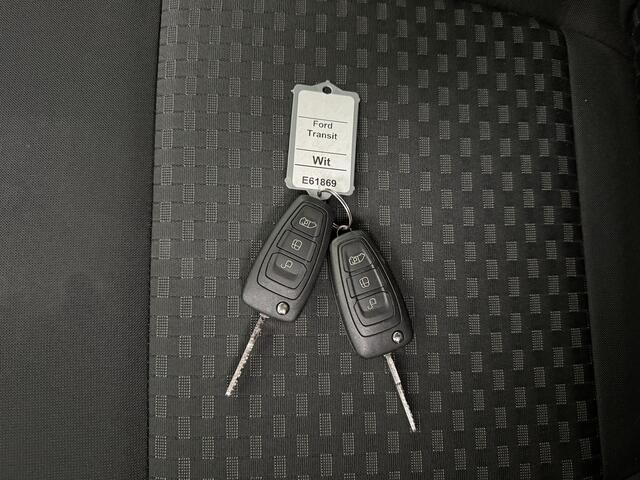 Ford TRANSIT 130PK L3H2 | Navigatie | Camera | Airco | Fabrieksgarantie | Cruise | Trekhaak | Betimmering | 3-Zits