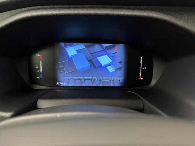 Ford TRANSIT 130PK L3H2 | Navigatie | Camera | Airco | Fabrieksgarantie | Cruise | Trekhaak | Betimmering | 3-Zits