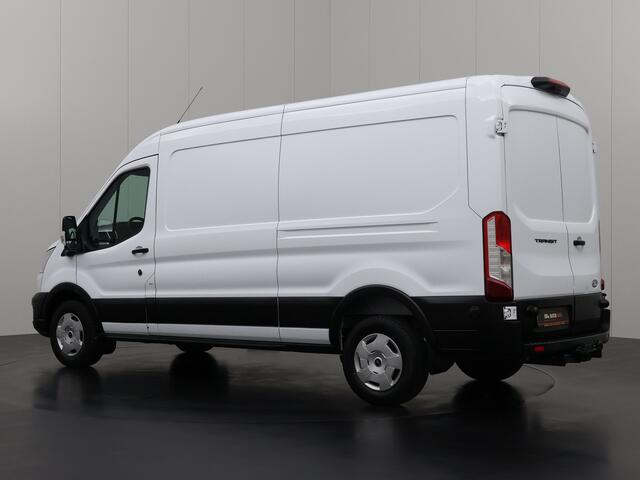 Ford TRANSIT 130PK L3H2 | Fabrieksgarantie | Navigatie | Camera | Trekhaak | 3-Zits | Trekhaak |