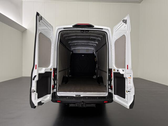 Ford TRANSIT 130PK L4H3 Jumbo | Camera | Trekhaak | 3-Zits | Airco | Cruise | Betimmering