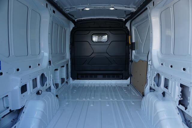 Ford TRANSIT 330M 105PK Trend L2H2 BPM VRIJ!! Airco, Cruise, Camera!! NR. J340*