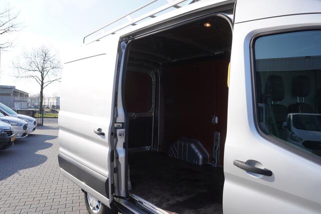 Ford TRANSIT 2.0 TDCI 130PK Automaat L2H2 EURO 6 - Airco - Navi - Cruise - Camera - ¤ 18.950,- Excl.