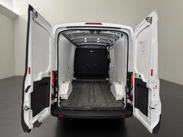 Ford TRANSIT 2.0TDCi 130PK L3H2 | 2023 | Euro 6 | Airco | Cruise | 3-Zits