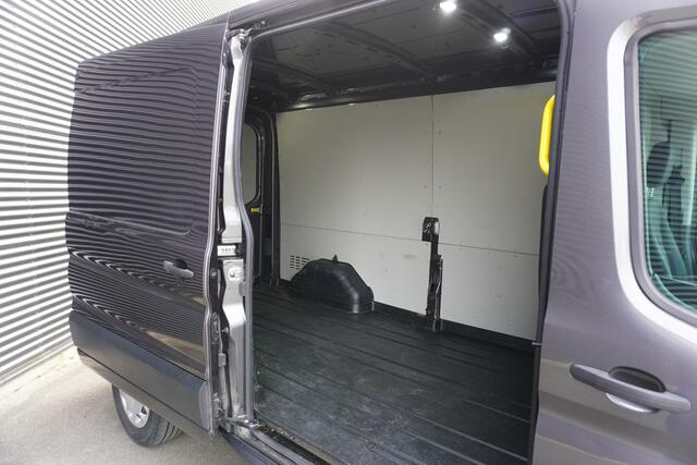 Ford TRANSIT 170pk Automaat L3H2 Trekhaak Apple Carplay Camera Navigatie Airco Cruise control