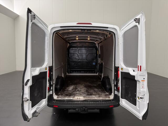 Ford TRANSIT 2.0TDCI 130PK L3H2 Trend | Euro 6 | Airco | Cruise | trekhaak | Betimmering | 3-Zits