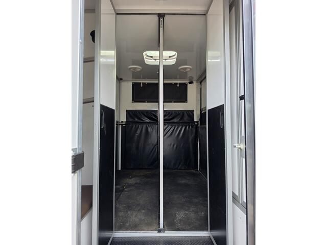 Ford TRANSIT 350 2.0 TDCI L2 170 PK Automaat Paardenwagen JL