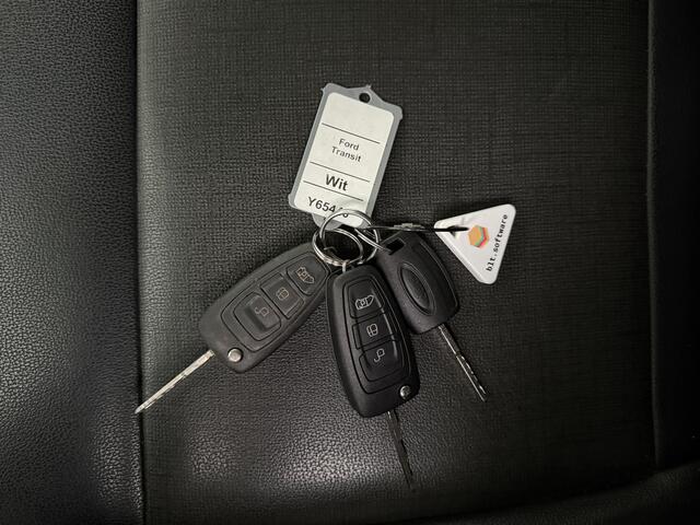 Ford TRANSIT 2.0TDCi 130PK L3H2 Dubbele Cabine | 7-Persoons | Navigatie | Camera | Airco | Cruise