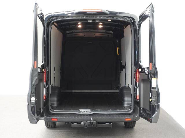 Ford TRANSIT 130pk L2H2 Automaat Navigatie Trekhaak 360° Camera Airco Cruise DAB+