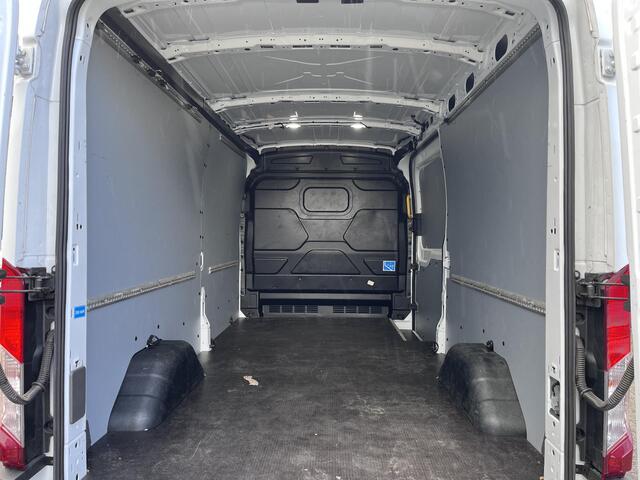 Ford TRANSIT 350 2.0 TDCI L3H2 Trend |SCI | 130pk | SYNC 4 Navigatie | Adaptieve Cruis | BLIS | Trekhaak